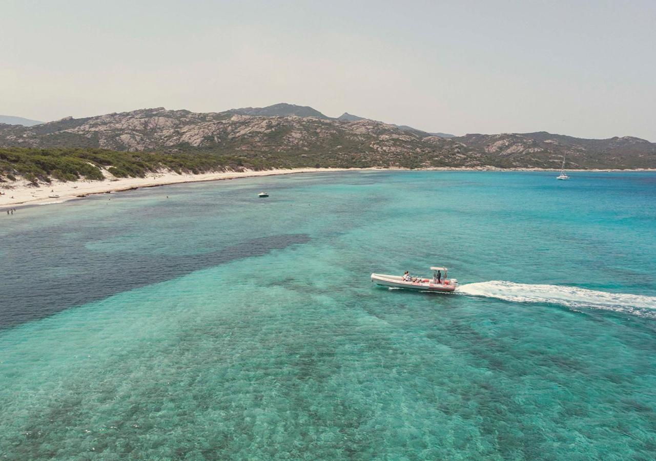 LʼÎle-Rousse Langley Resort Napoleon Bonaparte מראה חיצוני תמונה